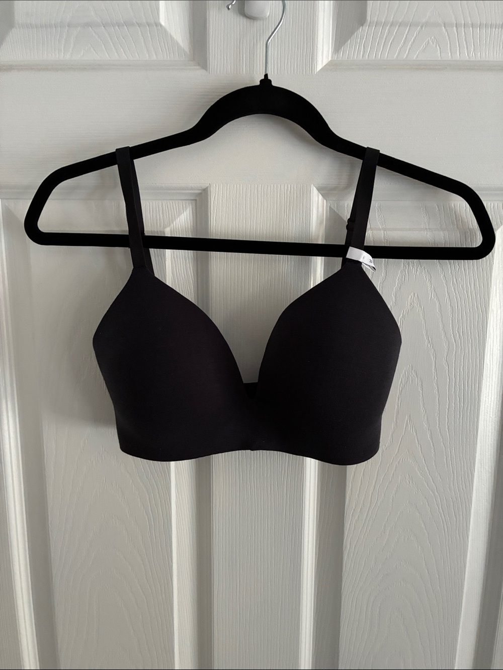 Everyday Smooth Black T-Shirt Bra - Light Coverage